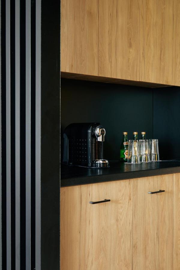 Two-Level One-Bedroom Apartment,1535448367:JPEG