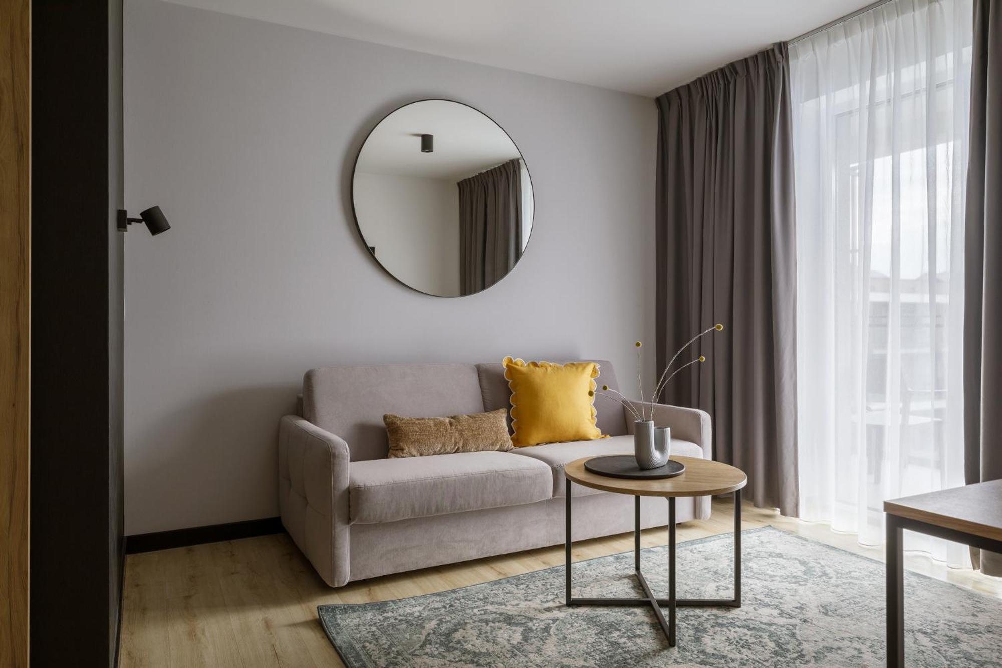 One-Bedroom Apartment,1535452762:JPEG